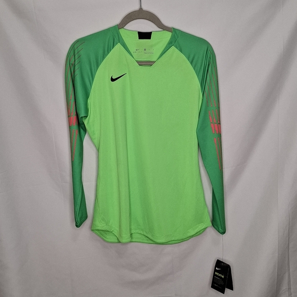 Nike Tops - Nike Guardian ll Goalkeeper Dri Fit Womens Jersey NWT Size Medium Green